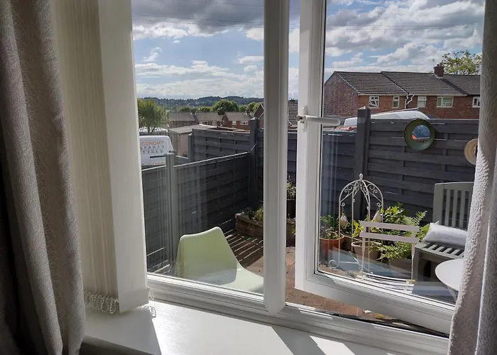Cosy Annex Close To Leeds Airport